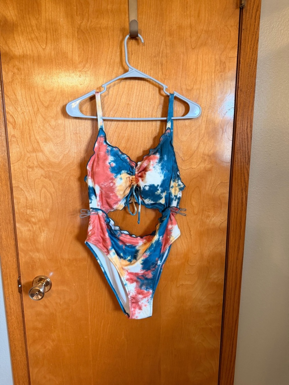 SHEIN Multicolor Tie-Dye Bikini Top - Blue, Yellow, Coral